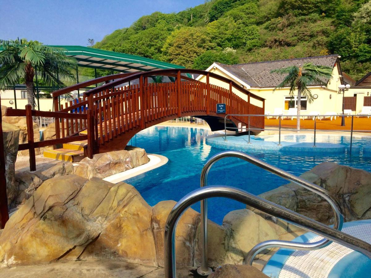 Cardigan Bay Holiday Park Стая снимка